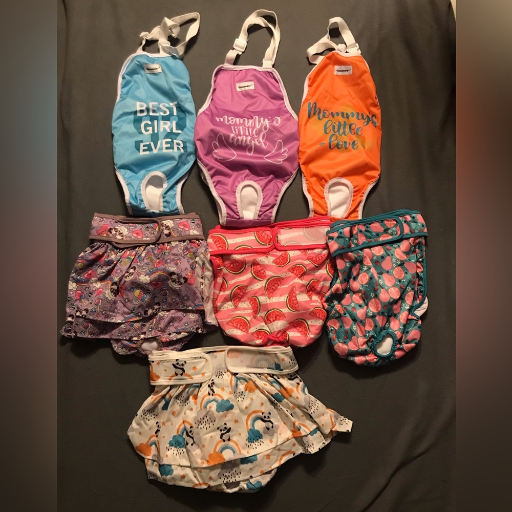 NEW Bundle of 7 Reusable Female Dog Diapers